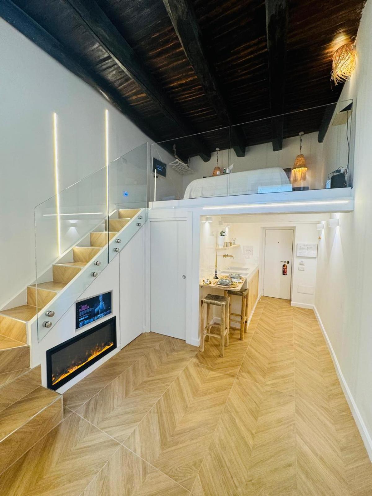 Loft Experience *